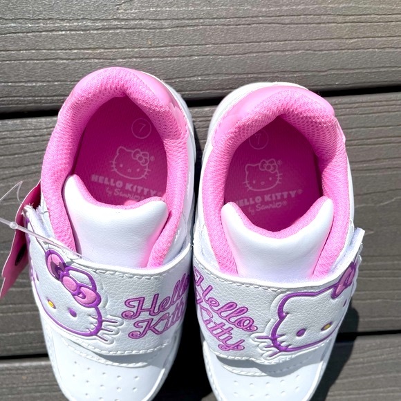 Hello Kitty White Velcro Kids Toddlers Sneakers Shoes Size 6, 7, 8, 12 - Picture 7 of 8